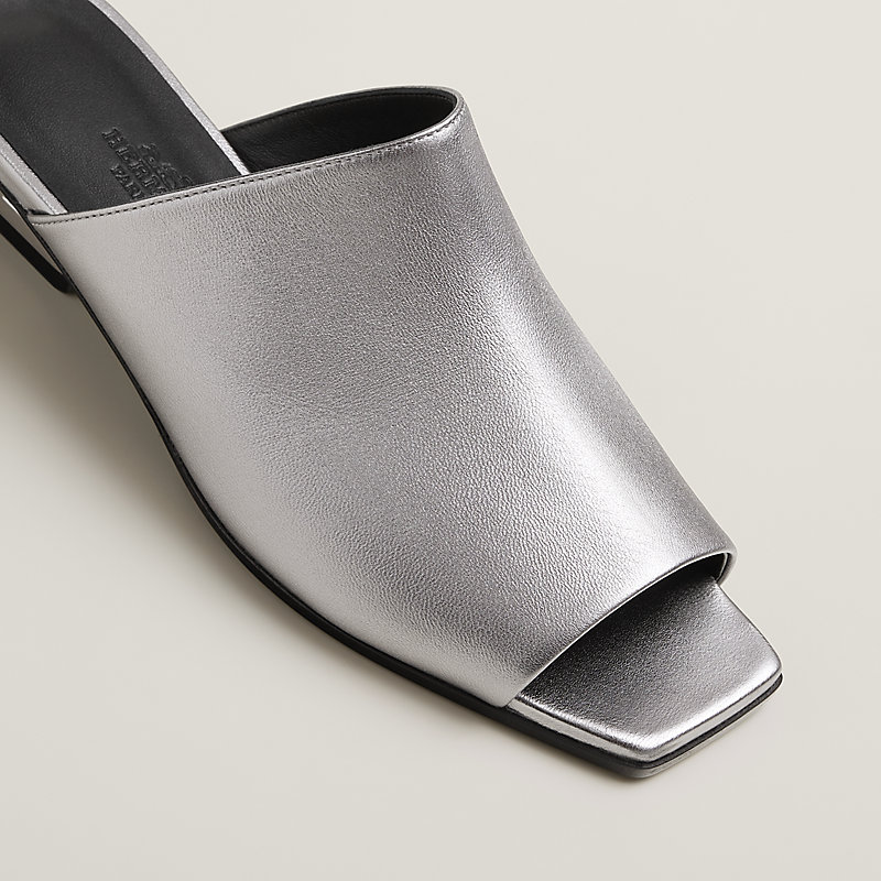【高さと美しさが魅せる曲線美】Hermes Sandali Kristal105 Kristal 105 sandal | Hermès USA